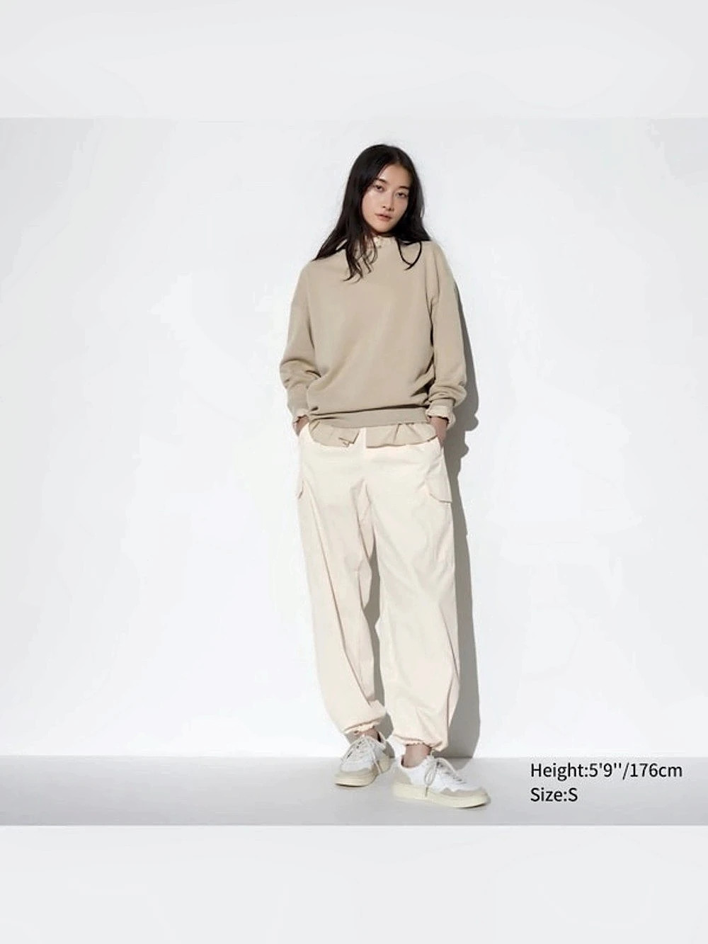 Uniqlo Women Parachute Pants in Natural (Size S)